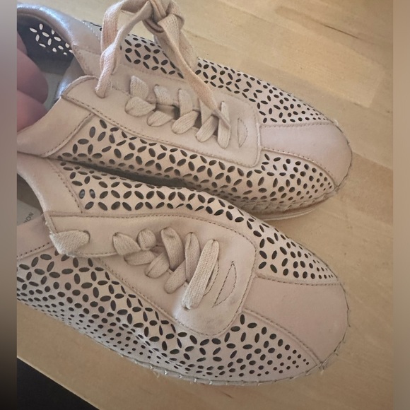 Marc Fisher Walden Anthropologie Eyelet Oxford Espadrille Sneaker Size 9.5 - Picture 3 of 7